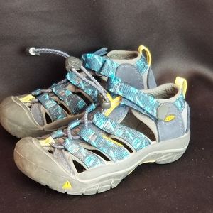 Keen kids sandals